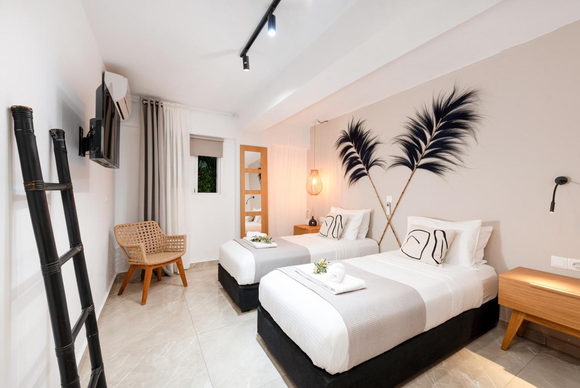 Hypnosis Beachside Villa With Private Heated Pool Джорджополис Екстериор снимка
