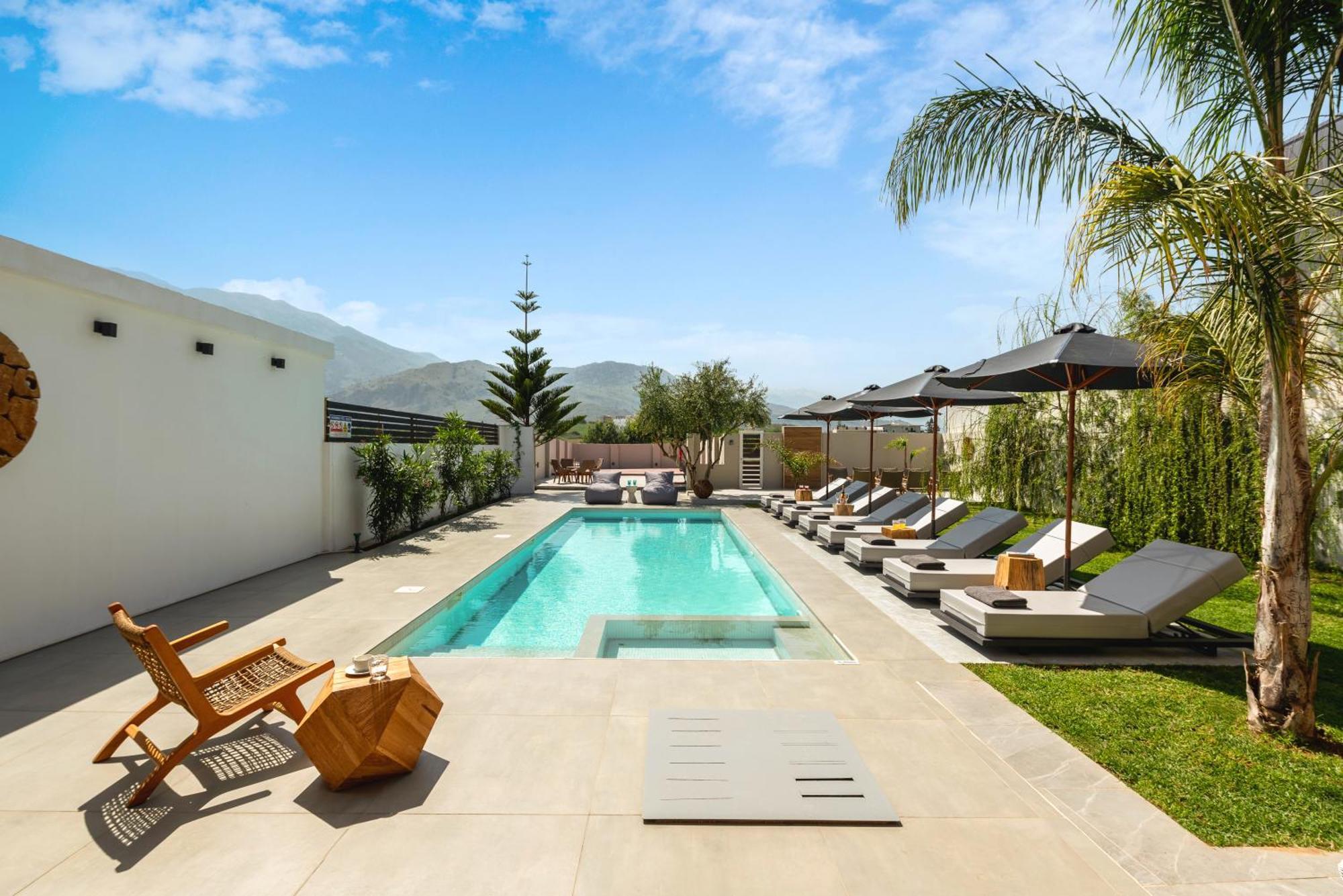 Hypnosis Beachside Villa With Private Heated Pool Джорджополис Екстериор снимка